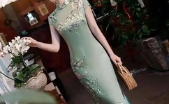 真实破外女摘花流血了